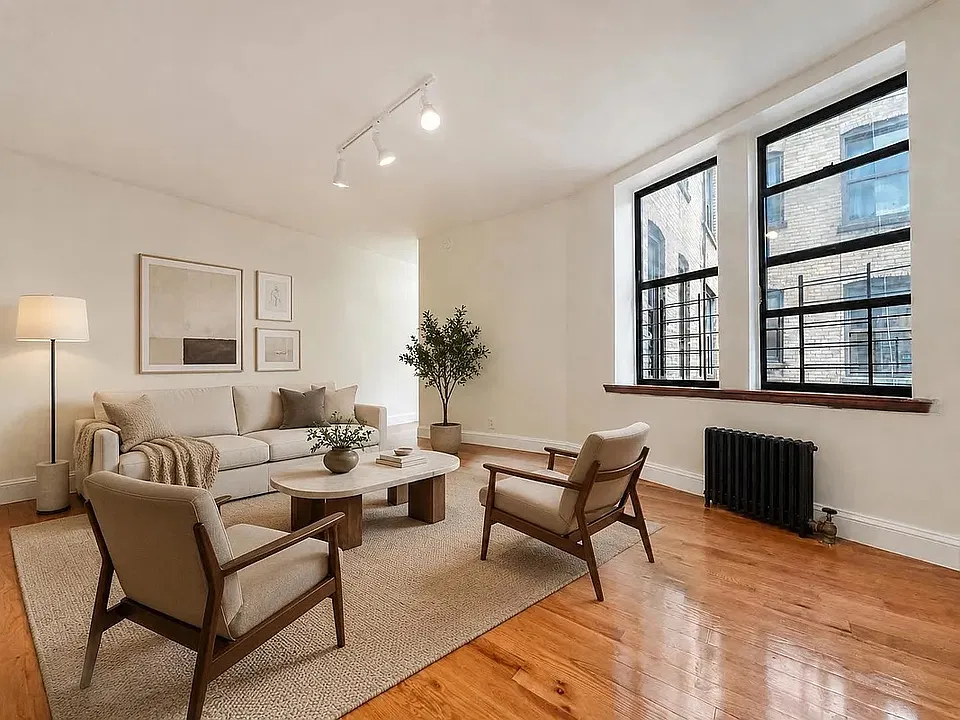 10 Adrian Ave #2FF