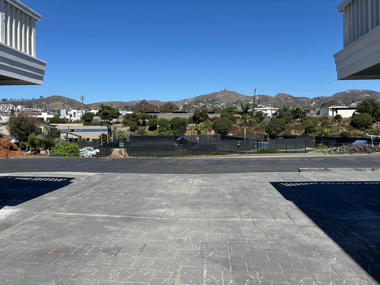 2 bed, 1825 sqft, $4,500 — Photo 3