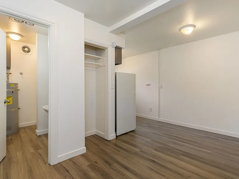 Timberline Apartments — Photo 10