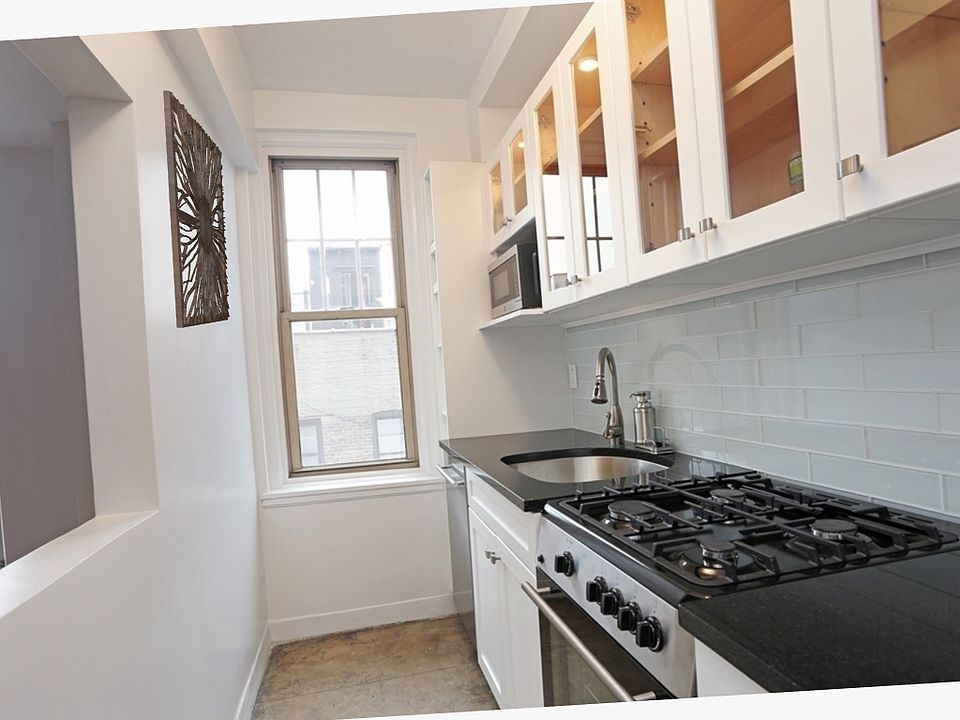 1st image of 302 W 12th St APT 7H