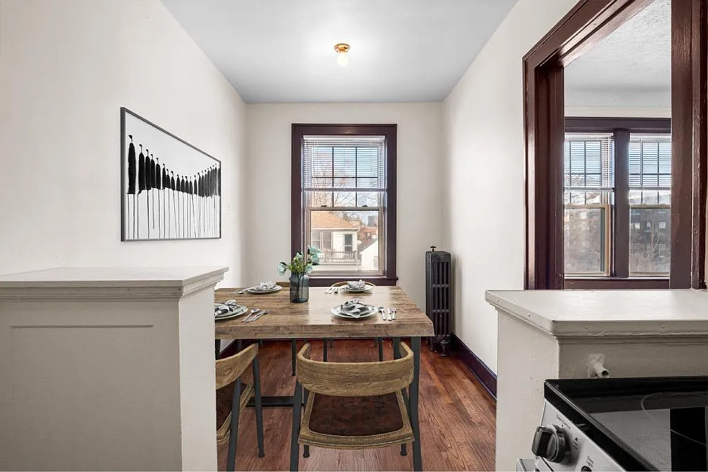Mavor Apartments — Photo 3