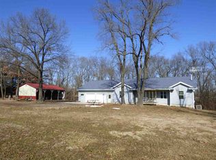 13220 151st Ave, West Burlington, IA 52655