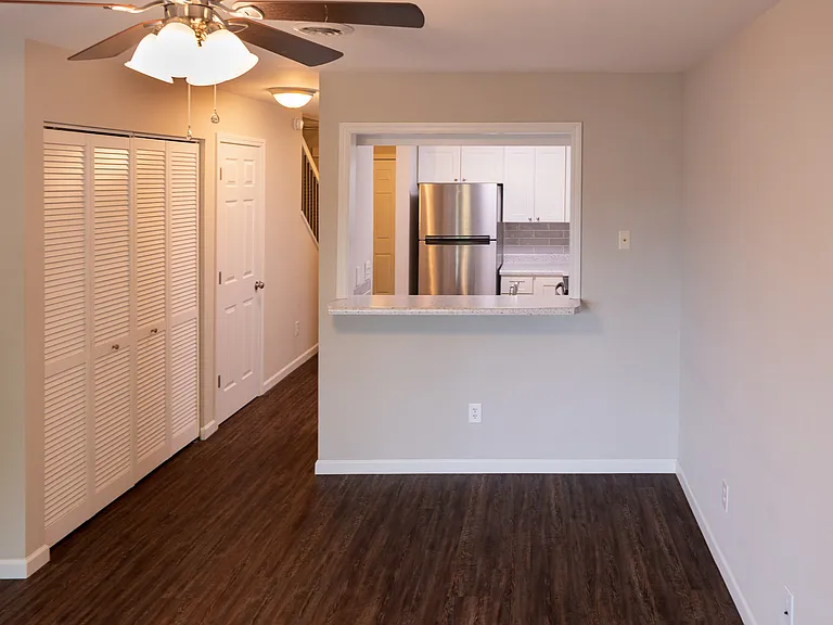 400 E Scott Ave #11 — Photo 9