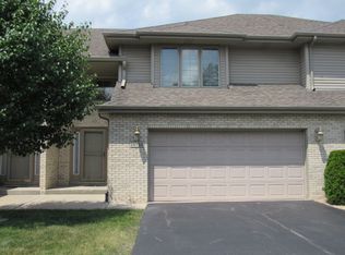16718 Trail View Ct, Tinley Park, IL 60477