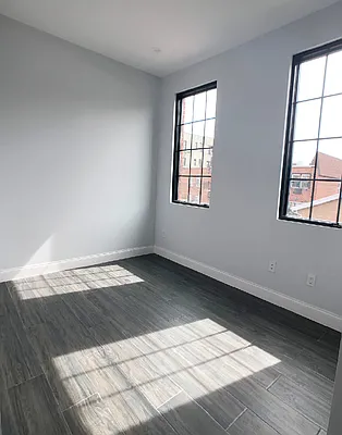 Rented by NY Space Finders Inc. | media 4