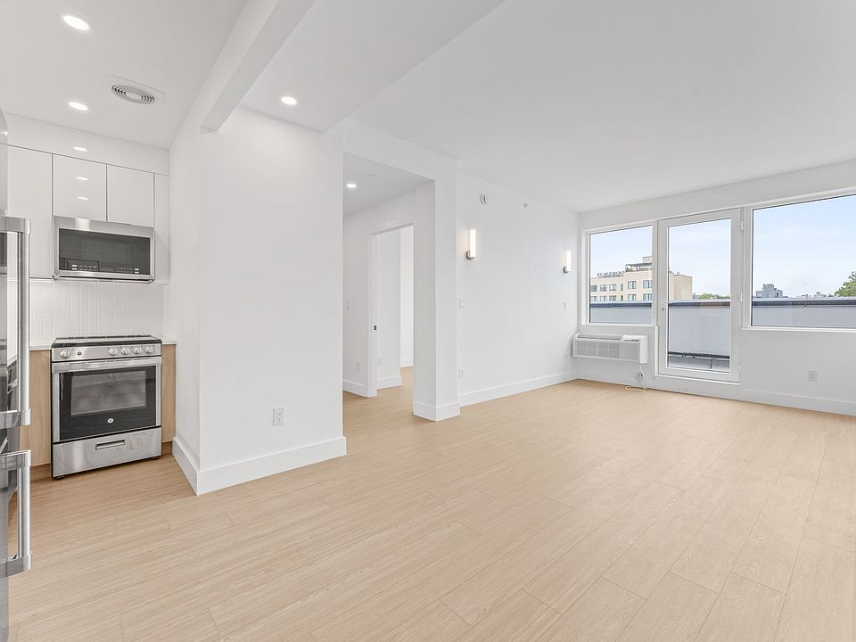 1st image of 134 Erasmus St #5B