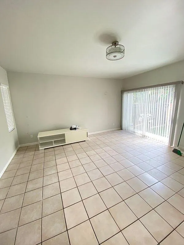 1 bed, 1.0 bath, $2,700 — Photo 1