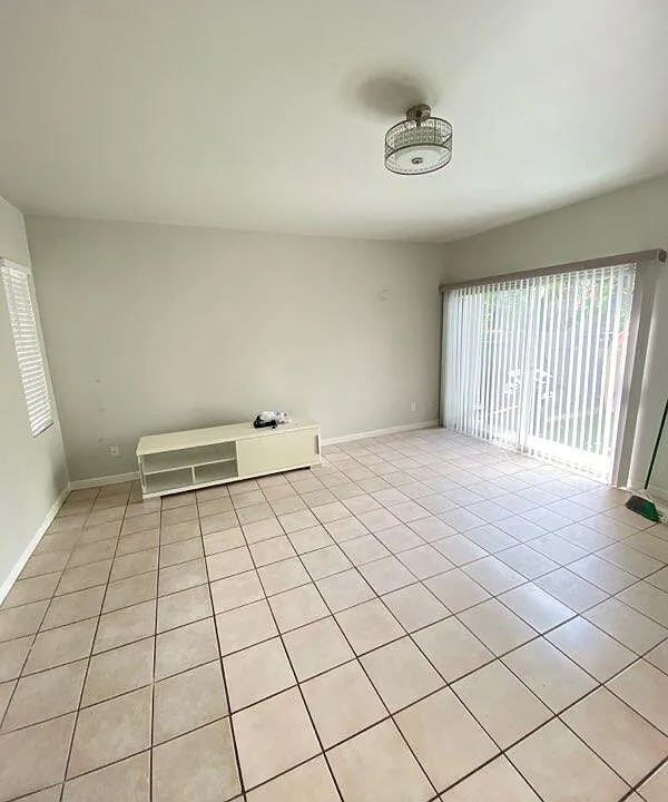 47 Ocean View Ave #1