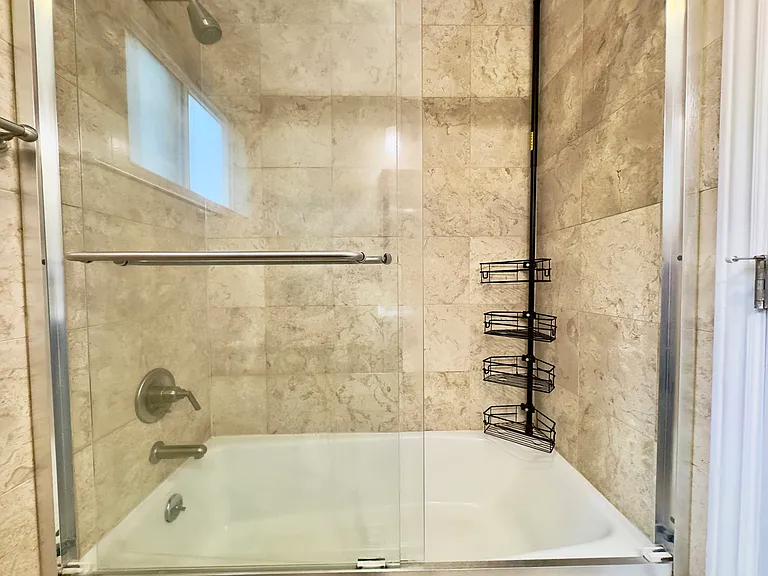 1342 Hearst Ave #B — Photo 16