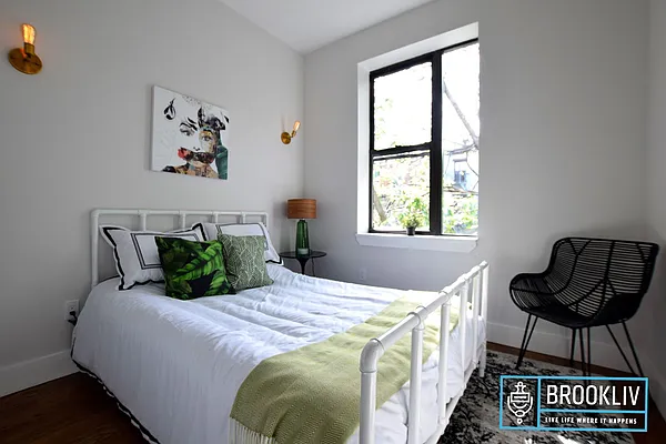 Rented by null | media 28