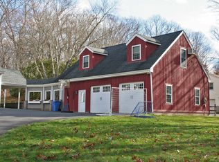 34 Hog Hill Rd, East Hampton, CT 06424