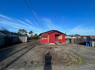1985 Peninsula Dr, Arcata, CA 95521