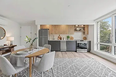 3333 Giles Place