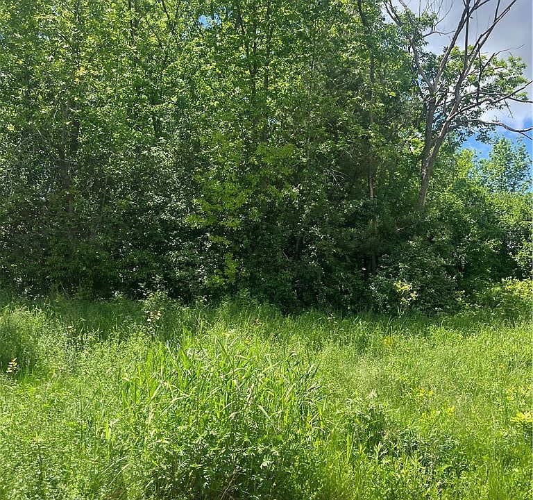 1st image of 930 Emerald Court