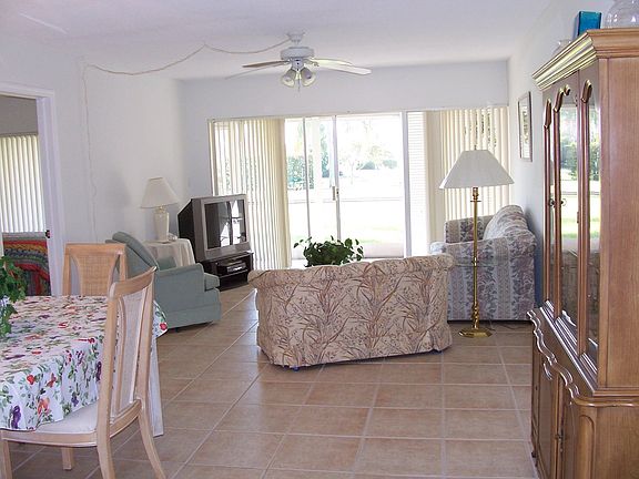 OPEN LIVING/DINING
