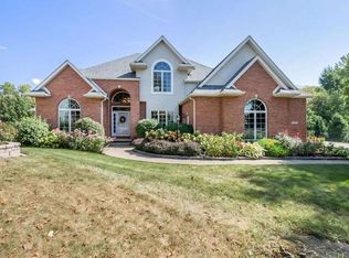 2142 Nathan Ct, Bettendorf, IA