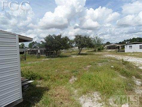 5th image of 23355 Carolyn Ln