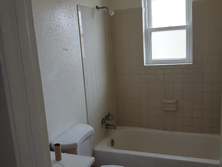 2750 Richland St — Photo 4