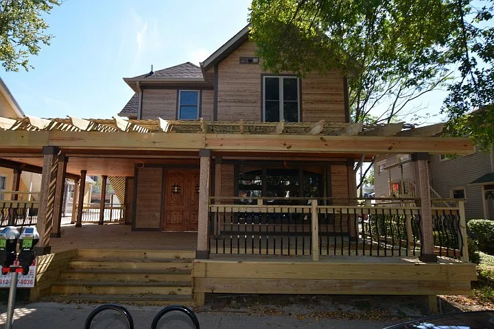 416 E 4th St — Photo 36