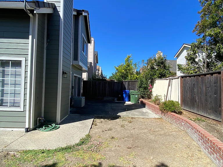 5315 Shattuck Ave — Photo 30
