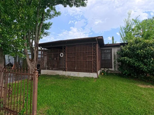 10246 Flaxman St, Houston, TX 77029