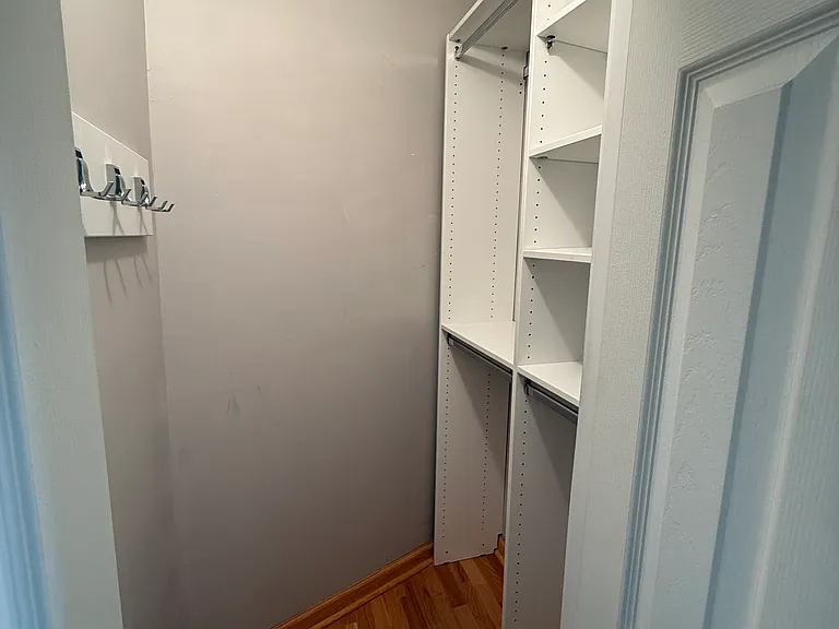 Walking-in closet #2