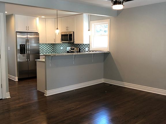 4th image of 4038 Kolze Ave