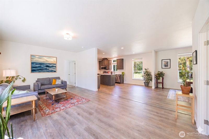 5th image of 1344 Ripplebrook Drive
