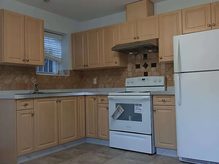 2707 Parker St — Photo 1
