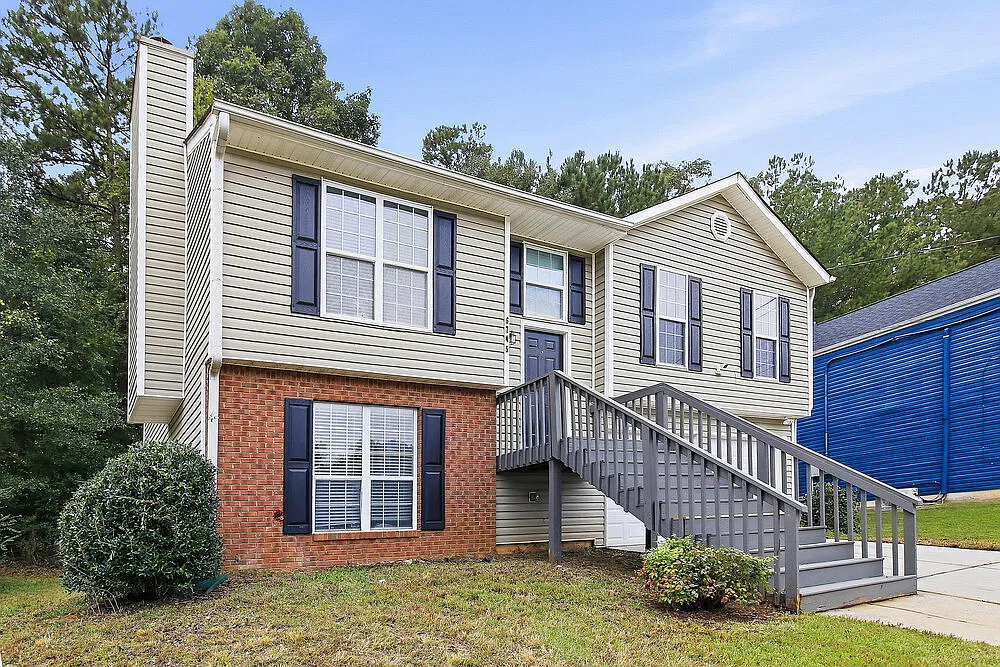 3 bed, 2.0 bath, 1436 sqft, $1,805 — Photo 4