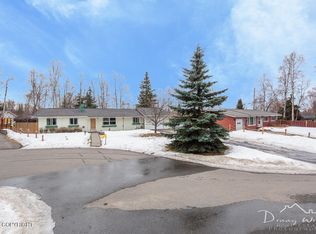 748 Bradley Cir, Anchorage, AK 99518