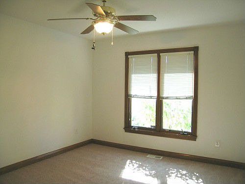5th image of 1380 N Salem Ct