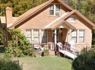 815 S Broad St, Burlington, NC 27215