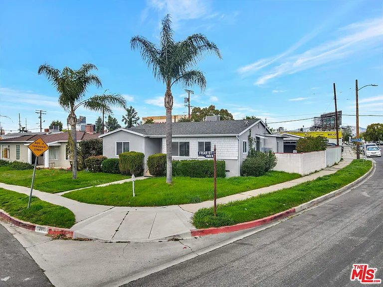 12801 Friar St — Photo 3