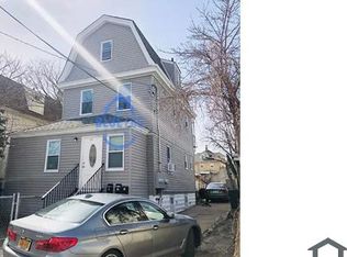 1385 McBride St FLOOR 3, Far Rockaway, NY 11691