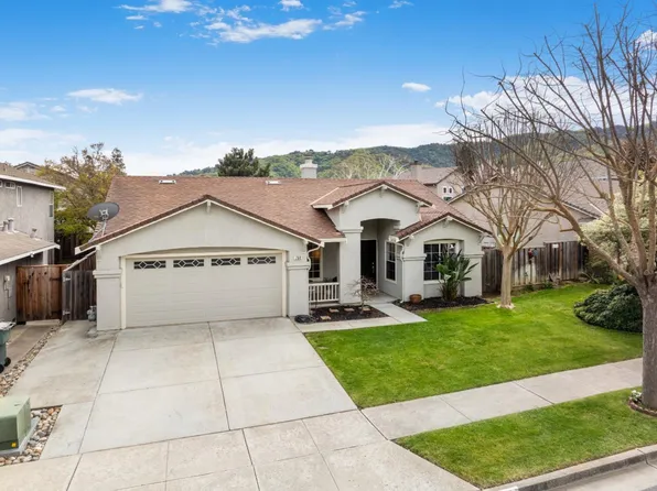 750 Babbs Creek Dr, Gilroy, CA 95020