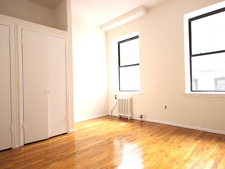 605 W 112th St #2J — Photo 5