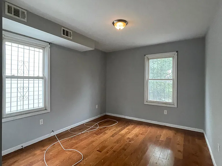 269 Hobson St #2L — Photo 3