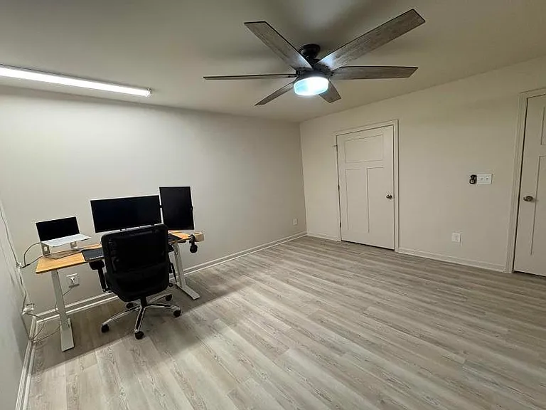 2034 Brittlebank Ln — Photo 11