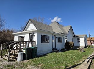 212 W Burnside Ave, Fairland, IN