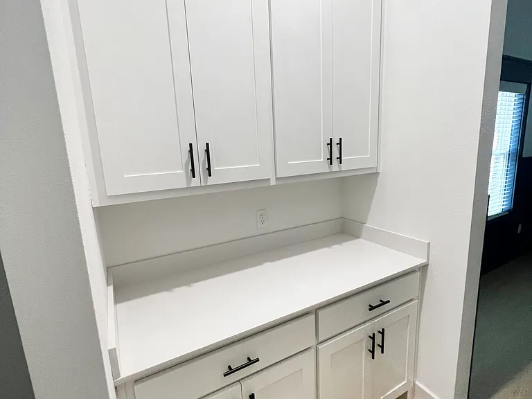 6304 Luna Ln — Photo 7