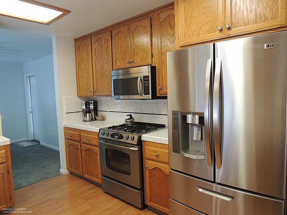 3rd image of 14394 Lodgepole Dr