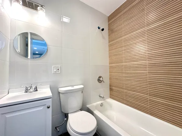 12 Grant Avenue image 4 of 8