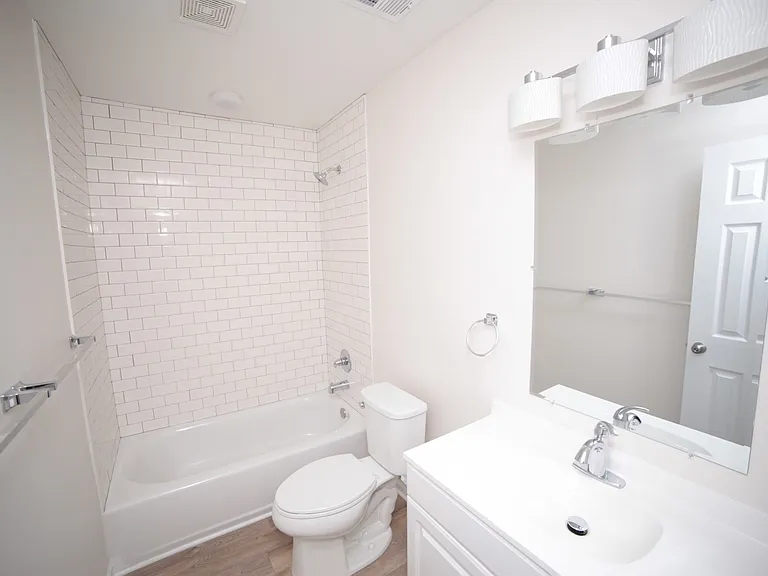 2812 W 43rd Ave #7 — Photo 8