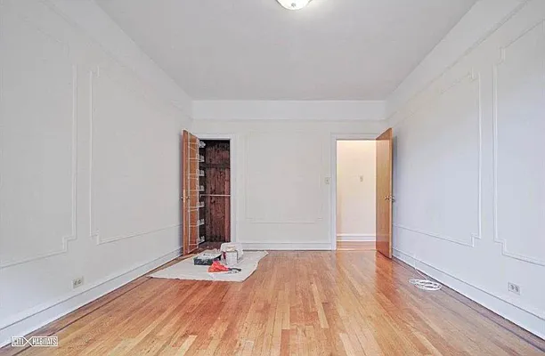 Rented by RealTegrity NY LLC | media 8