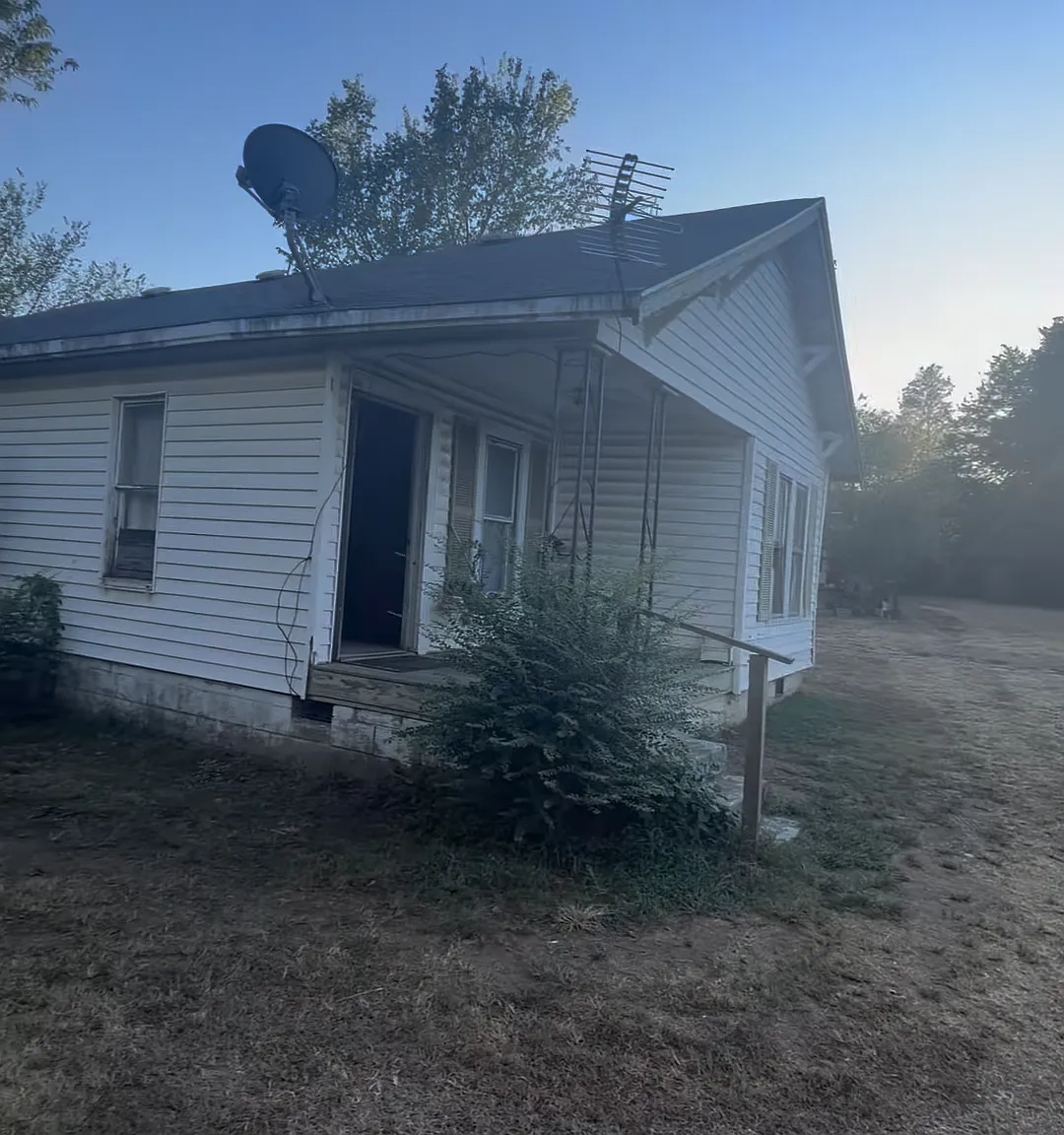 2 bed, 955 sqft, $850 — Photo 1