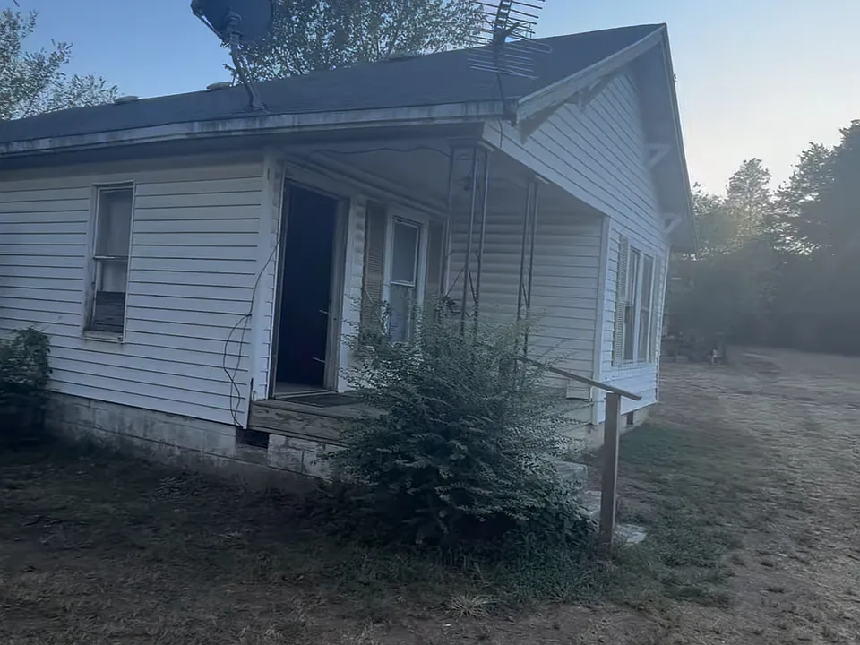 2207 K St