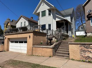 114 W Barnum St, Ishpeming, MI 49849