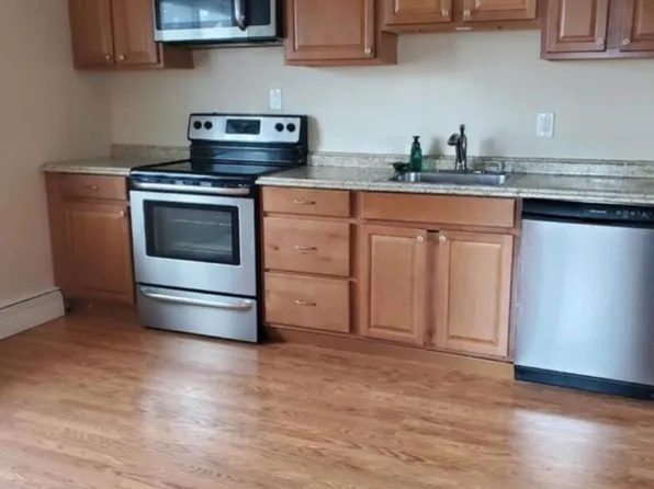 (undisclosed Address), West Babylon, NY 11704