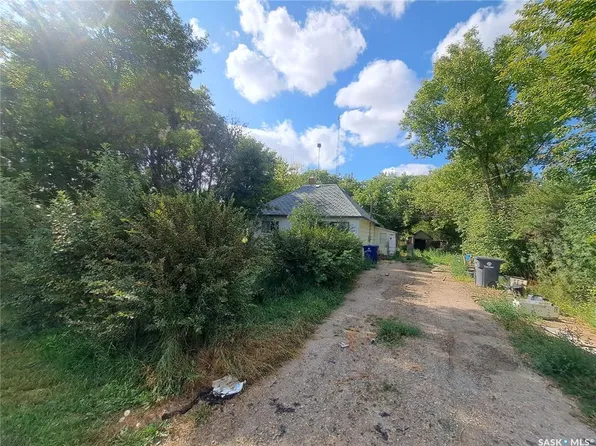 107 2nd AVENUE W, Vanscoy, SK S0L 3J0